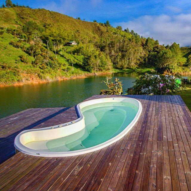 Aw Guatape Glamping Resort ภายนอก รูปภาพ