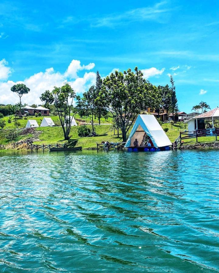 Aw Guatape Glamping Resort ภายนอก รูปภาพ